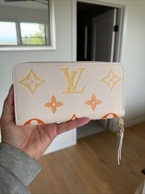 Louis Vuitton Giant Degrade Zippy Wallet